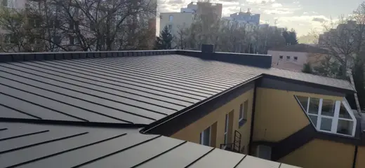 Falcovaná střecha z plechu